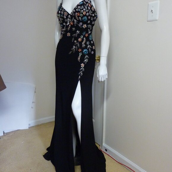 Mac Duggal 42006 Long Formal Beaded Prom Maxi Dress - Picture 6 of 9